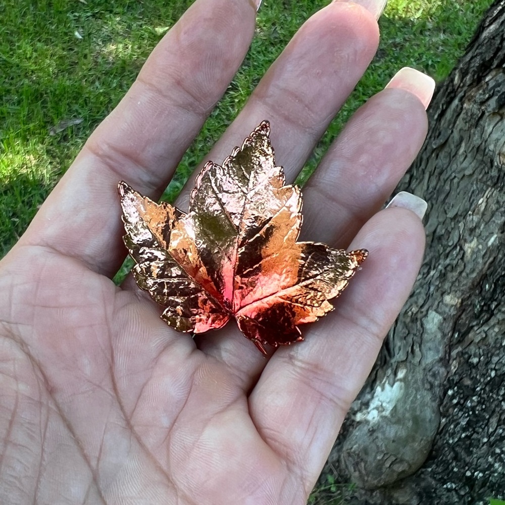SpenCraft Real Leaves Copper Maple Leaf Brooch Pin👠